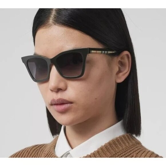 NEW BURBERRY SUNGLASSES